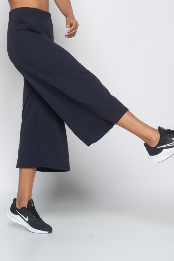Calça Pantacourt Comfy - Preto - Imagem 3