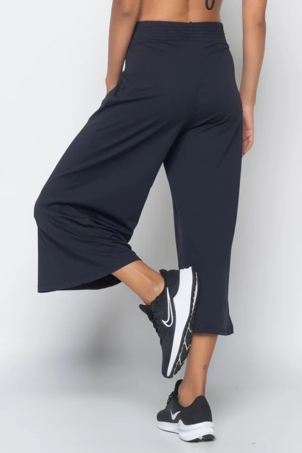 Calça Pantacourt Comfy - Preto - Imagem 4