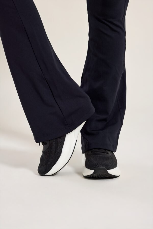 Calça Bootleg Femme Force - Onyx - Imagem 2
